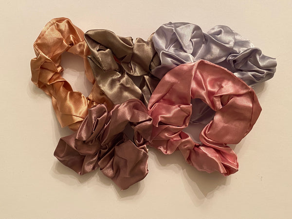 COLORFUL HAIR SCRUNCHIES