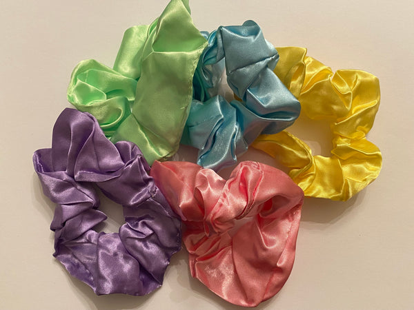 COLORFUL HAIR SCRUNCHIES